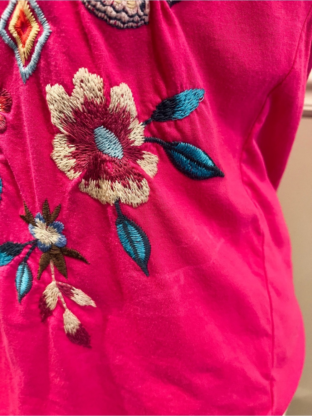 JOHNNY WAS MARIPOSA RELAXED TEE - Picture 4 of 7